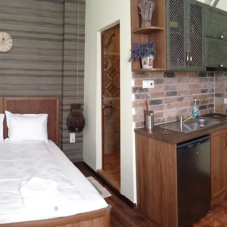 Guest Maria Luiza Πανσιόν