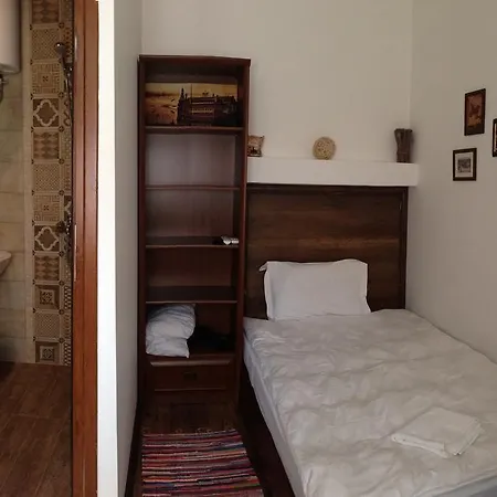 Guest Maria Luiza בית הארחה 3*