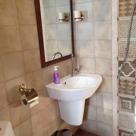 Guest Maria Luiza בית הארחה