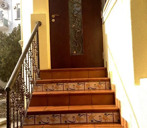 Guest Maria Luiza וארנה